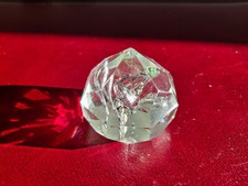 Sulfure boule presse-papiers taille diamant hauteur 6 cm