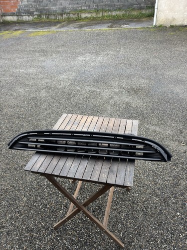 Grille centrale supérieure