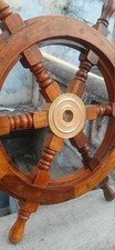Roue de navire en bois ~