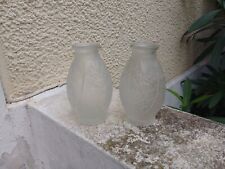Paire De Vase en verre moulé