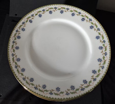 22 assiettes à  dessert decor aux barbeaux bleuets  porcelaine limoges bel etat