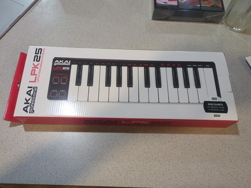 Akai lpk25 open box - box, never