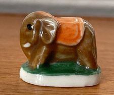 Adorable Fève Petit Eléphant
