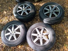 4x Pneus Neige 215 / 70 R 16 Et Jantes Alu