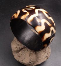 Bracelet jonc ethnique en corne artisanat du Népal