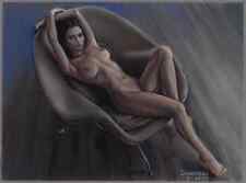 Femme nue allongée sur le