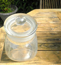 bocal a bonbons en verre couvercle a l' emeri