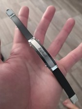 Bracelet 2 tons en caoutchouc Noir graver en acier inoxydable RAPHAËL 