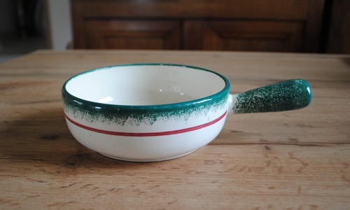Tres joli caquelon faience - tres,