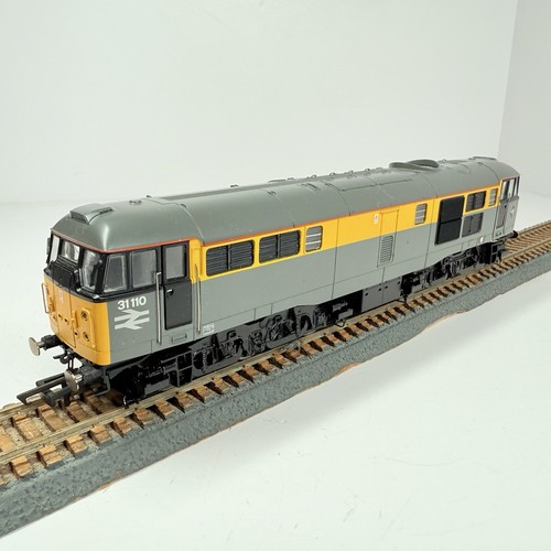 Hornby r2421 class - r2421, br