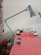 Vintage, rare lampe d' atelier Rinaldo Bertoni en très bon état, fonctionnelle.