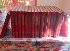 Collection complète tout l'univers  deuxième trimestre 1977 bon état  18 volumes