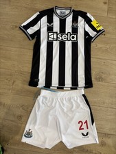 Ensemble Short Et Maillot (no porté Joueur Matchworn) Objet De Film Newcastle 