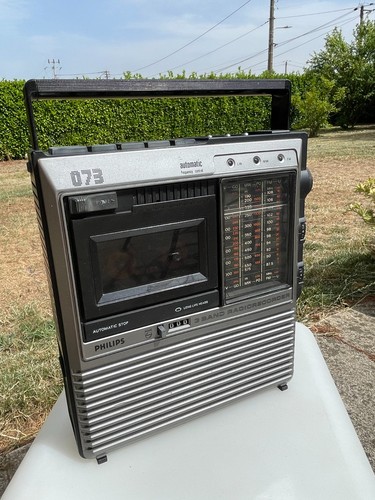 Ancien radio - 🐈‍⬛,