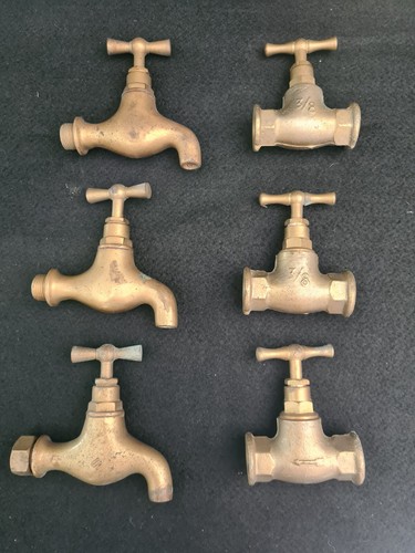 Anciens robinets laiton - anciens,