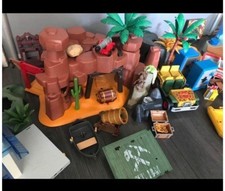 Lot indissociable de Playmobil 8/9kg dont 3kg personnages