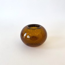 Petit vase boule en verre de Murano ambré à bulles sommerso, design italien 1970