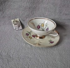 Tasse sous en - et,