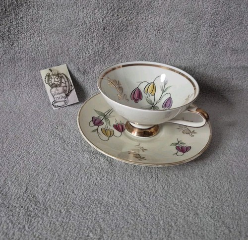 Tasse sous - et,