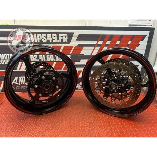 Paire jantes suzuki 1000 - paire,