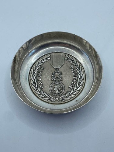 Militaire ancienne coupelle - militaire,