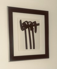 Pierre Soulages-Lithographie originale  ( No 28) par Mourlot,  encadrée à neuf