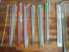 LOT DE 22 PAIRES D'AIGUILLES A