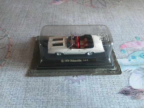 Voiture miniature 1970 - miniature,
