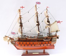 Très belle maquette en bois le HMS VICTORY - longueur : 60 cm 