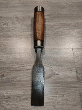 Ciseaux à bois - 🏵️,