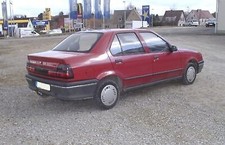 ATTELAGE RENAULT R19 Coffre et