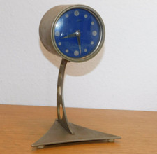 vintage 1970 MONTRE pendulette HORLOGE ancien DESIGN TRIANGLE à PILE clock WATCH