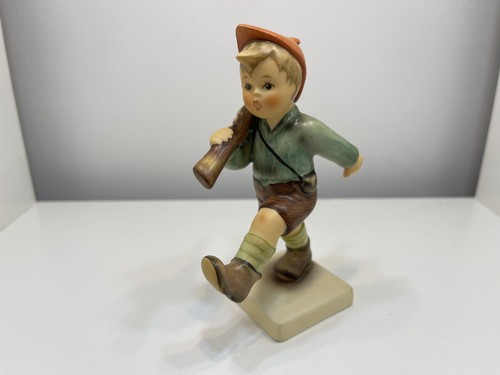 Figurine hummel 720 marche - figurine,