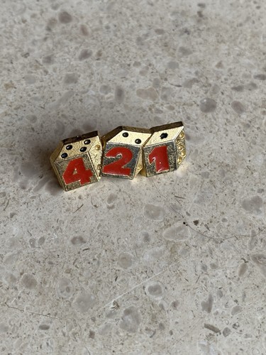 Pin 421 jeu - pin’s, decat