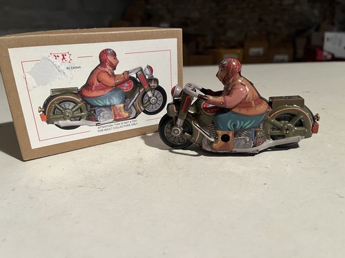 Moto jouet tôle chine 448 - moto,