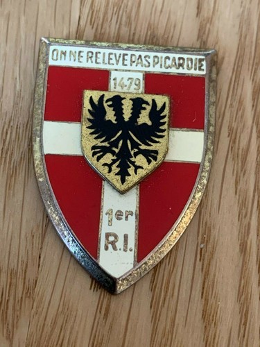Insigne militaire 1 er - insigne,