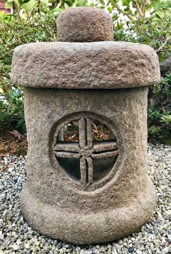 Ancienne lanterne japonaise - , en