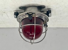 Ancienne lampe cloison en fer globe rouge montage poste maritime lumière naut...