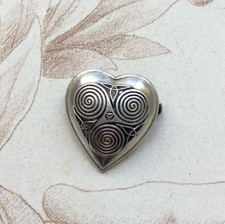 Broche kelt coeur triskel - coeur, en