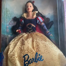 Poupée Barbie Blanche Neige