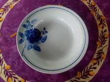 Plat Rond Creux Faience Saint Amand Modèle Rosine Décor Floral Rose Bleue 29cm