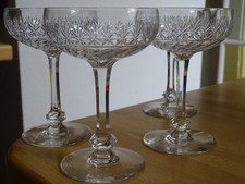 VILLEROY BOCH CRISTAL TAILLER 4  ANCIENNES COUPES A CHAMPAGNE MODELE TREVERIS