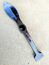 ANCIEN OUTIL A CALER LES RAILS DE CHEMIN DE FER - REVEX SNCF -OUTIL DE CHEMINOT-