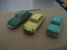 Norev micro 1/86 lot de trois vehicules ds et versailles etat corect