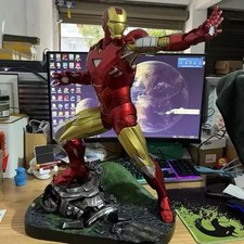 Iron Man Statue  50 cm / 19.6” – Marvel Avengers – Figurine de Collection