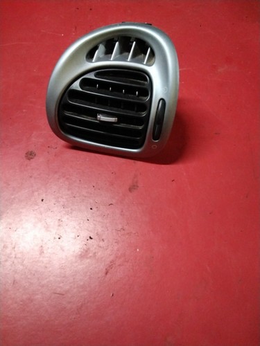 Grille ventilation gauche - ventilation,