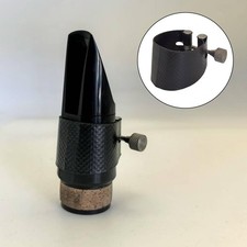 Ligature de saxophone portable