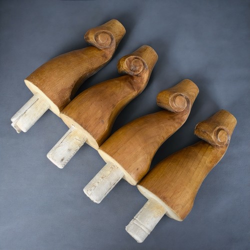 Ancien pied lit bois - de,