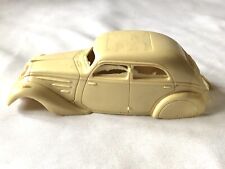 Kit résine. Voiture 1/43