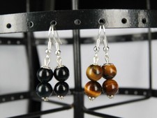 2 paires de boucles d'oreilles en pierre semi précieuse: Onyx et Oeil de Tigre
